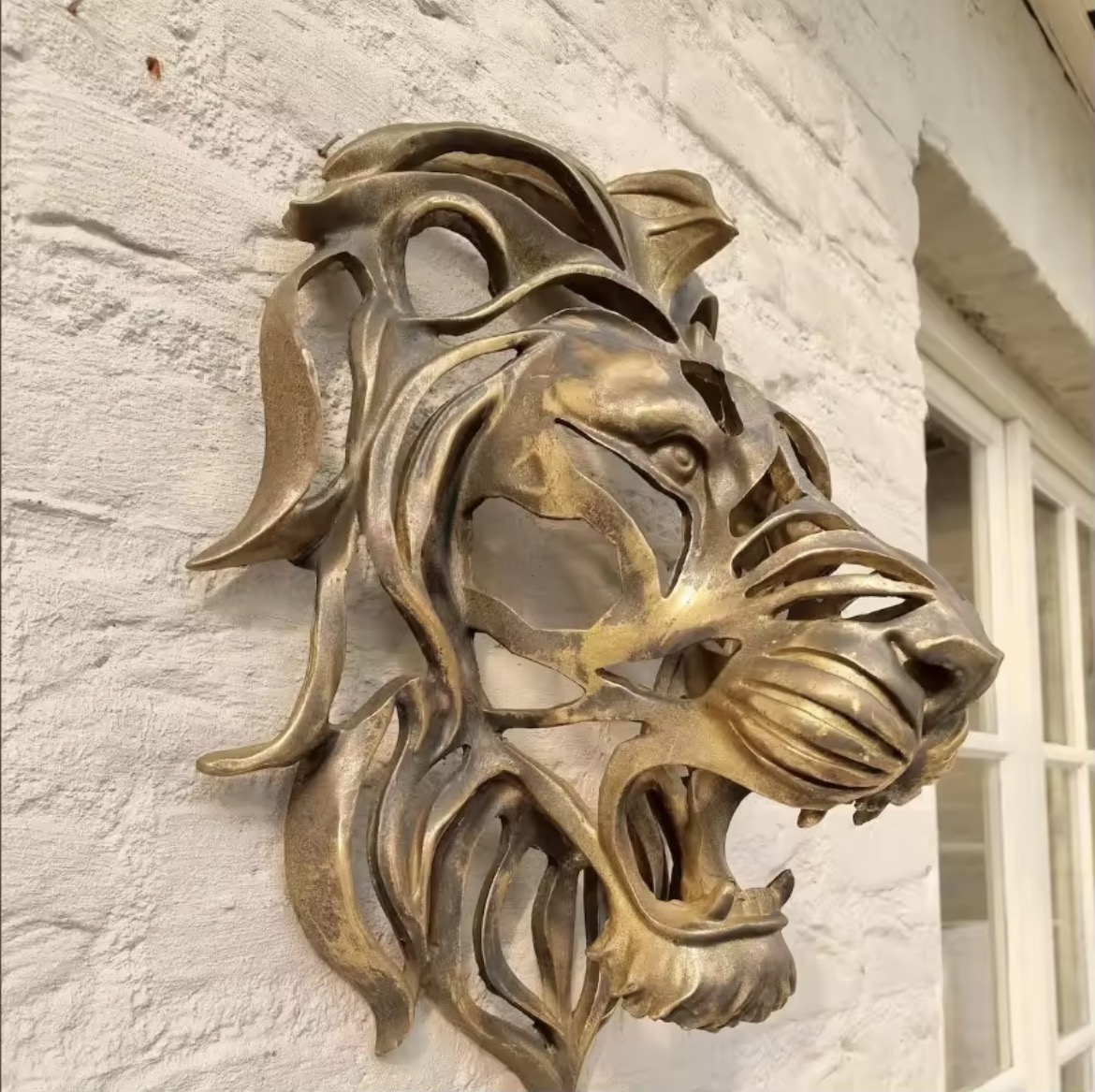 Large Lion Head Wall Mount